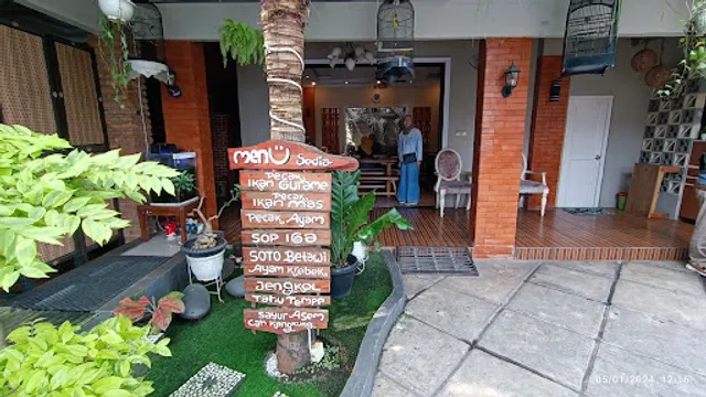 Warung Betawi H. Bule