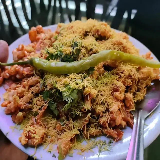 Trimurti Bhel