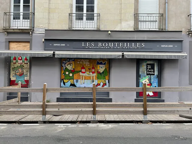 Les Bouteilles