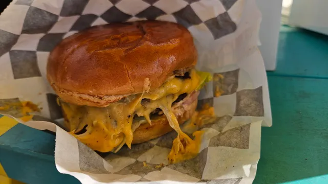 Dave's Old Fashioned Burger