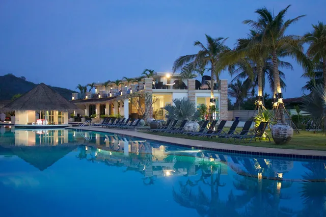 Oriental Beach Pearl Resort