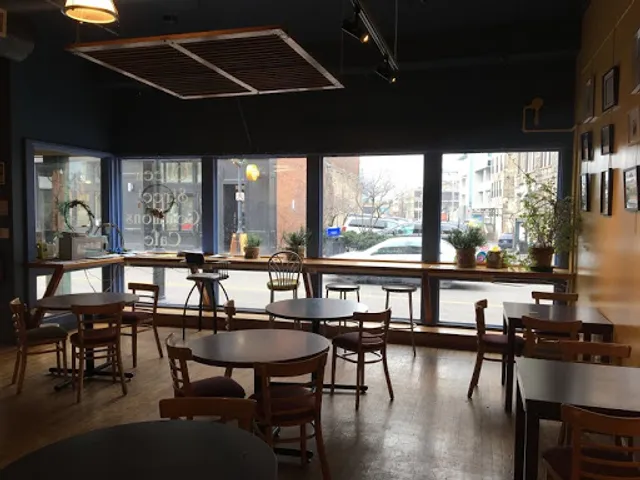 Queen Street Commons Cafe