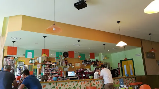 Cafeteria Pequenos Parque Infantil