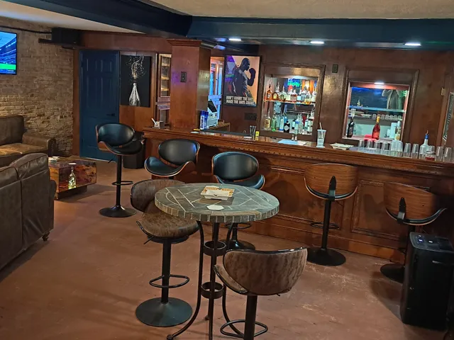 Don Cigavelli’s Bar and Lounge