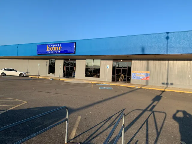 Farmers Home Furniture | Sweetwater, TN