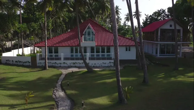 Cayenas Tropical Beach House