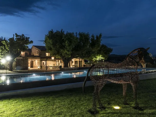 Le Domaine 5* Saint Quenin Prestige - 450m2, Cottage Luxury Capacité Jusqu'à 26 Personnes