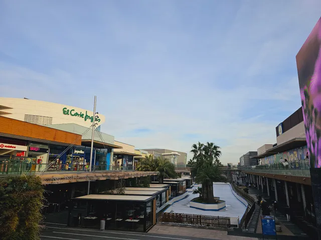 Hipercor Puerto Venecia