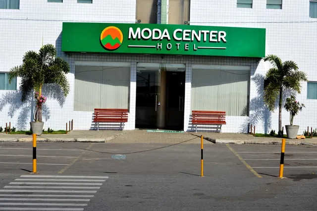 Moda Center Hotel