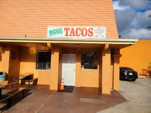 Ricos Tacos El Tio