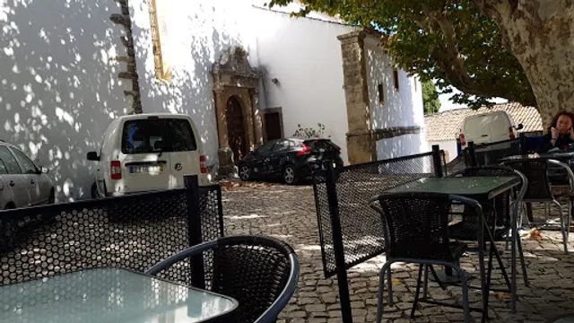 Arco da Cadeia Wine Bar