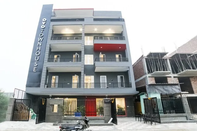 Townhouse Hello Stayz