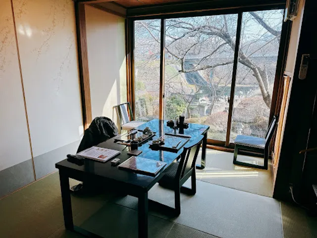 花ぶきはこしみず