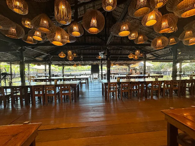 Ciudad Elmina Fishing Village