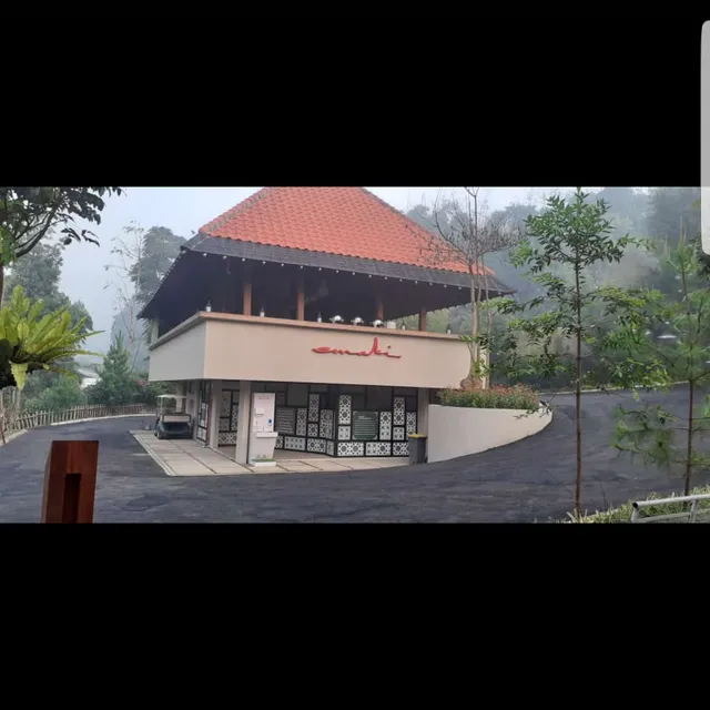 Emaki Al Ma'soem Resort