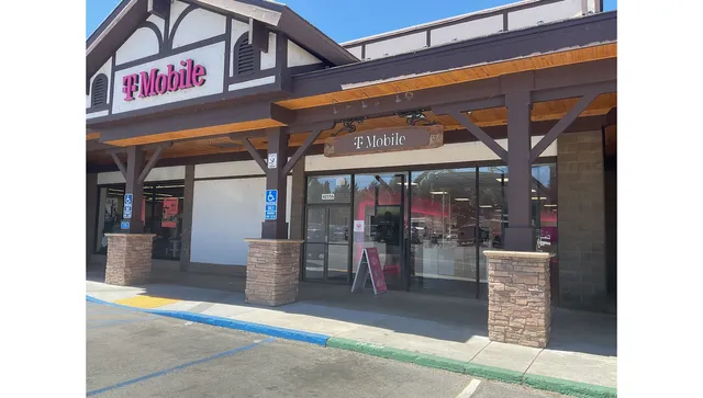T-Mobile Authorized Retailer