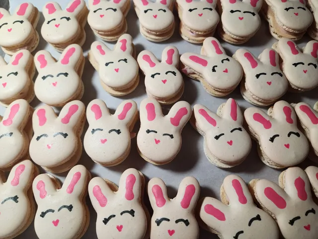 Meme's Macarons and sweets