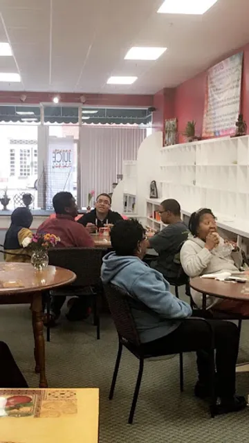 Juice & Moor, Herbal Market & Vegan Smoothie Café