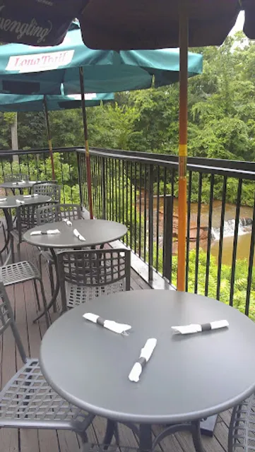 MJ's Restaurant Bar and Grill