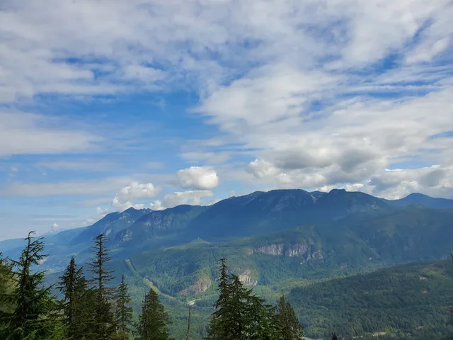 Valley Overlook-Lake Serene Trail