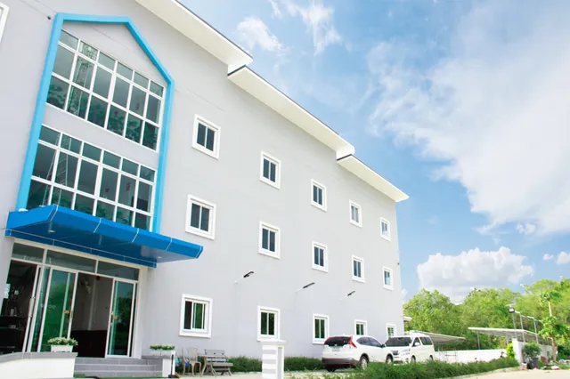 โรงแรมหลานหลวง (Laan Luang Hotel)