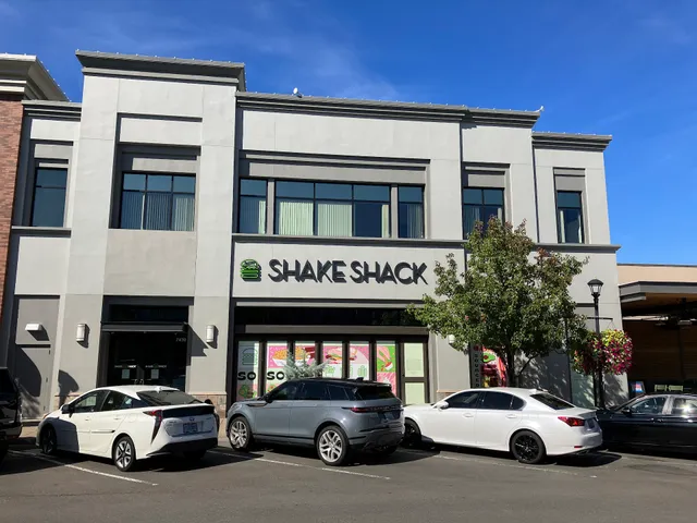 Shake Shack Bridgeport Village