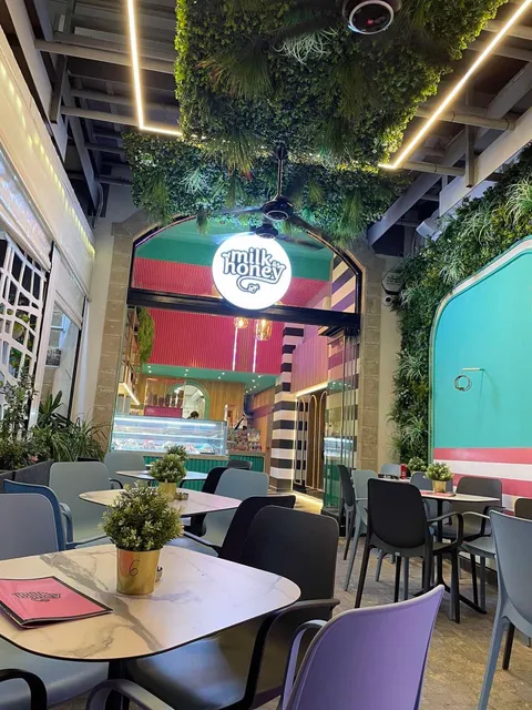 Milk & Honey St. Lazarus