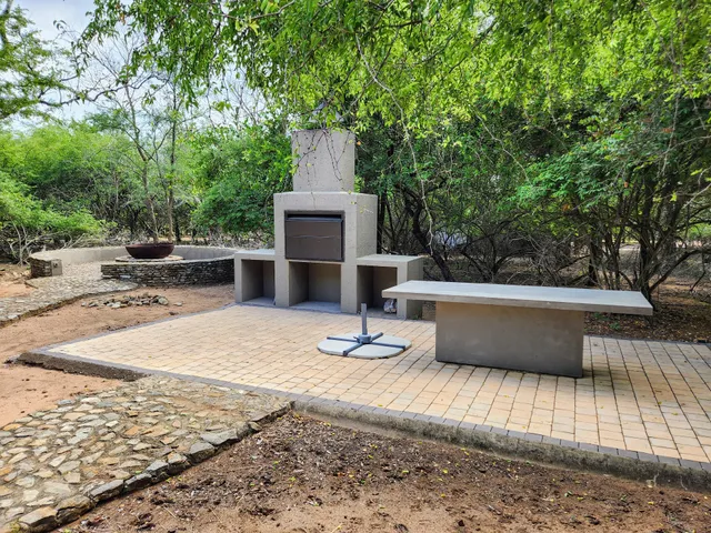 Luvivane Luxury Villa