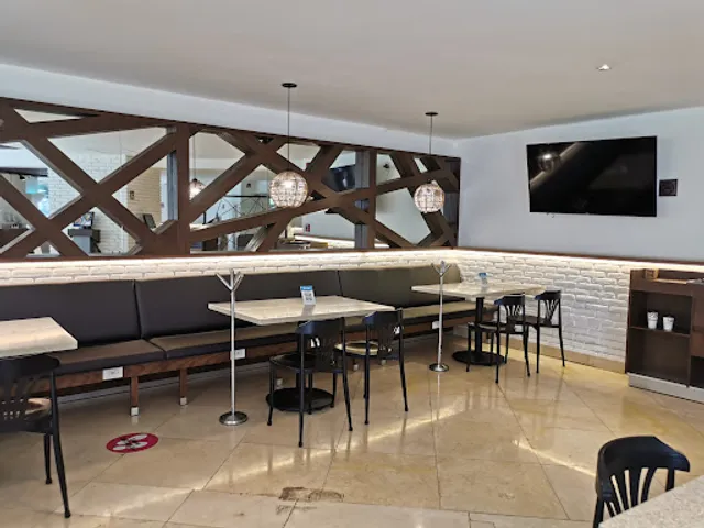 Restaurante Garabatos Nápoles