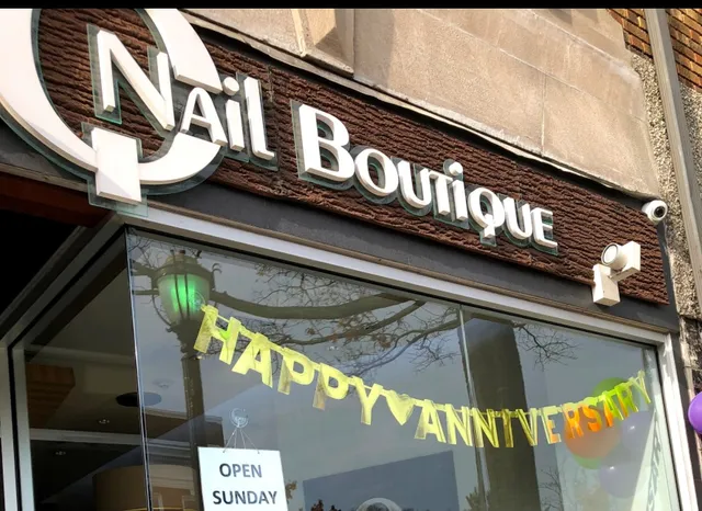 Q Nail Boutique