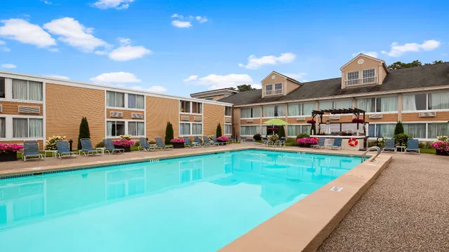 Best Western Merry Manor Inn