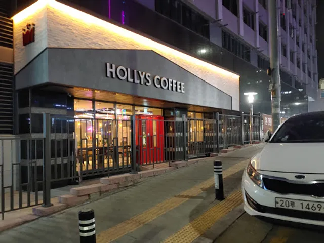 Hollys Cafe