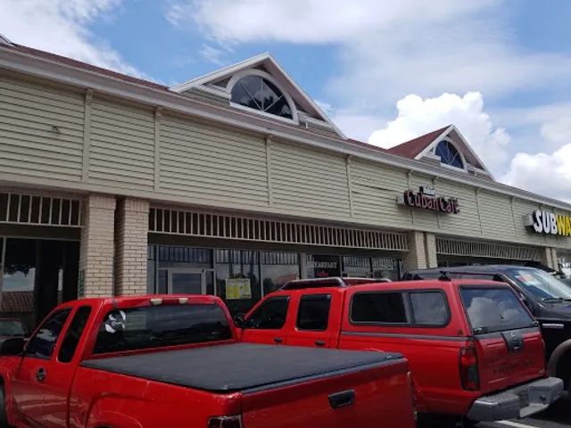 Morenas Latin Bar & Grill