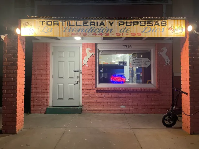 Tortilleria Y Pupusas