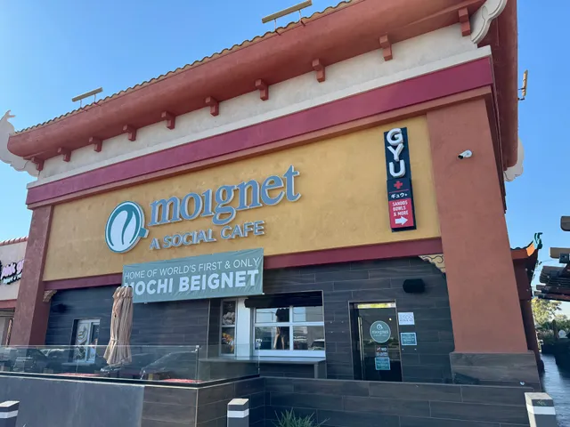 Moignet A Social Cafe (Chinatown)