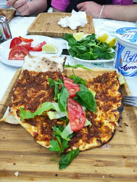 Çıtır lahmacun