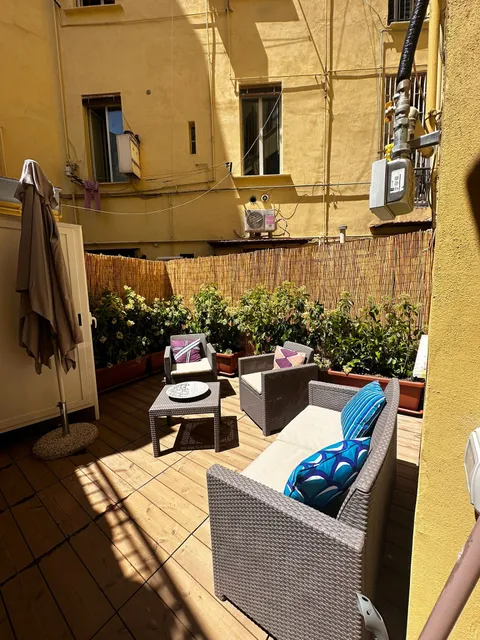 Nibla's Room Napoli, Naples