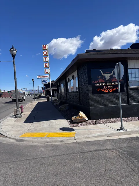 Swains Roadhouse @ CB&M