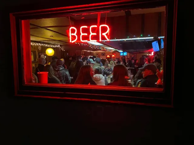 Ron's Bar & Backyard