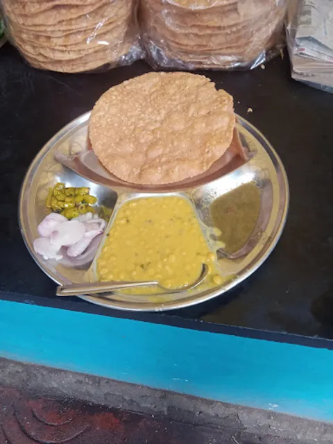 Mukesh Dal Pakwan