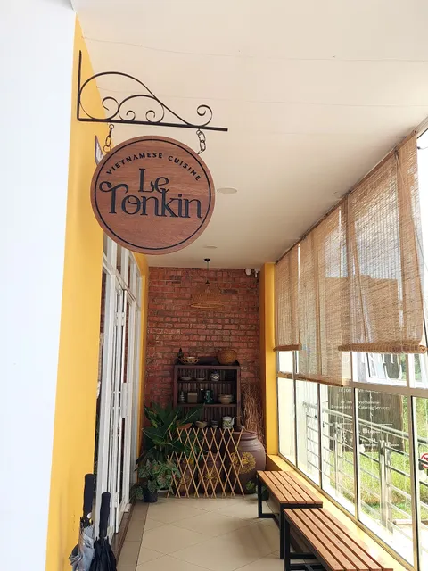 Le Tonkin Vietnamese Cuisine Restaurant