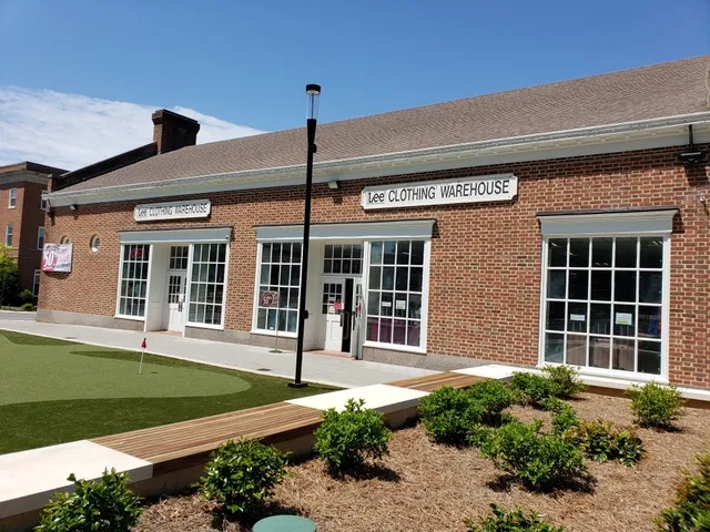Lee Clothing Warehouse