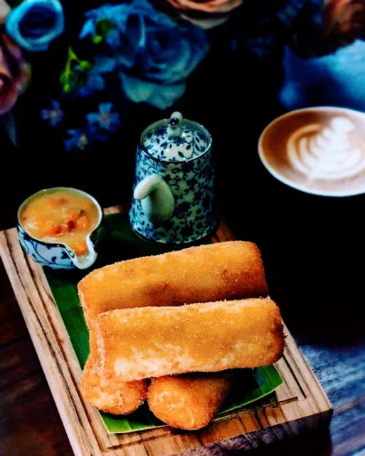 Enny Risol Kitchen and Coffee