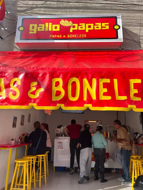 Gallo Papas: papas&boneless