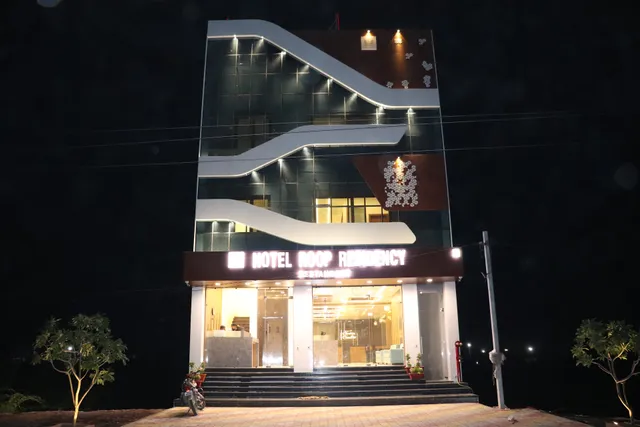 Hotel Roop Residency