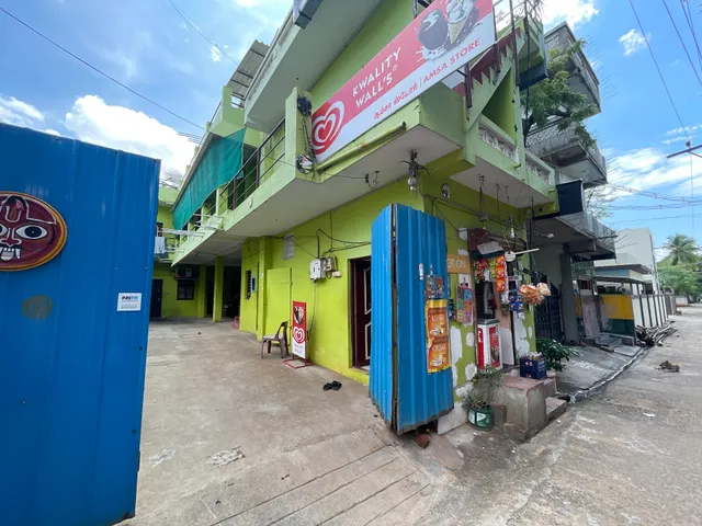 SPOT ON 62858 Sri Amsa Guest House