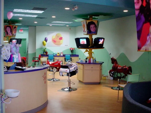 Cookie Cutters Haircuts for Kids - New Albany / Gahanna