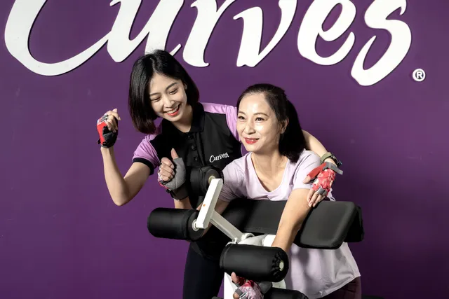 Curves Tamsui Zhongshan