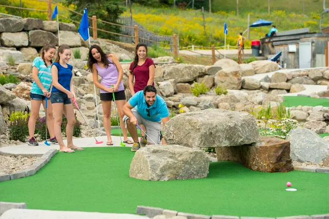 Parc F.U.N. du Sommet Saint-Sauveur