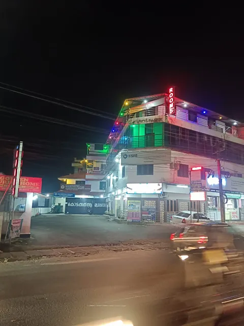 Edayattu Arcade Golden Tourist Home (A/C &Non A/C) ,Near Sabine Hospital, Pezhakkappilly, Muvattupuzha